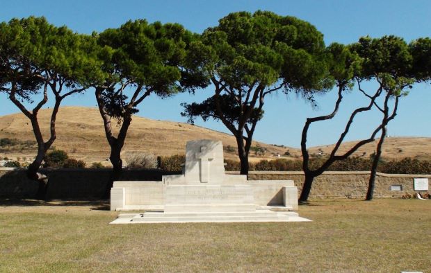 EastMudrosMilitaryCemetery