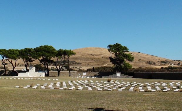 EastMudrosMilitaryCemetery2