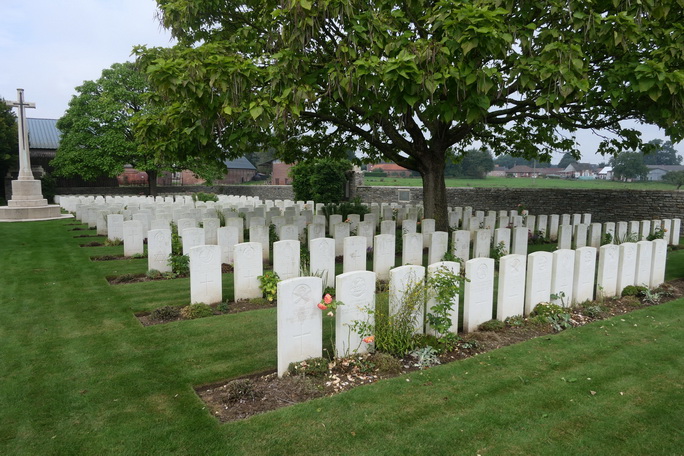 Douchy Les Ayettes 12 resize resize